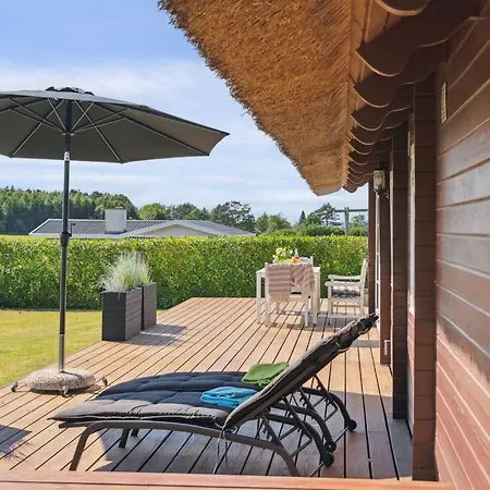 Ginnie - 300m From The Sea By Interhome *