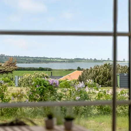 Ginnie - 300m From The Sea By Interhome *